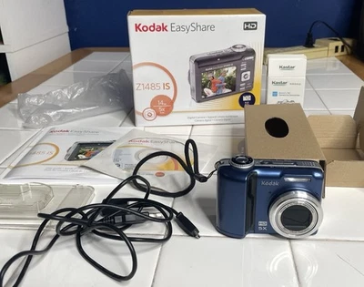 Kodak EasyShare Z1485 IS 14 MP 5x Zoom Digital Camera Blue With 16 GB SD Card - Image 1 of 4