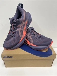 Zapatos para correr para mujer ASICS Novablast 5 talla 9 USADOS - LIMPIOS, con caja - Imagen 1 de 7