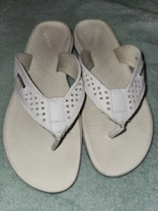 Ecco White Intrinsic Flip Flops Sandals Size 38 - Picture 1 of 7