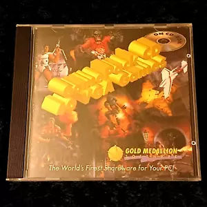Game Pack CD 40 VGA Games - PC | CD-ROM | Gold Medallion | Doom | Wolfenstein 3D - Picture 1 of 3