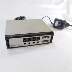 Universal Electronic Video Switcher Switch Box 4 Inputs 2 Ouputs Model v-410 - Picture 1 of 4
