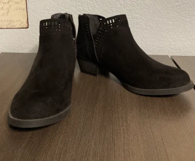 Carlos Carlos by Santana Billey Black Faux Suede Ankle Booties Size 7M NWOB - Image 1 of 4