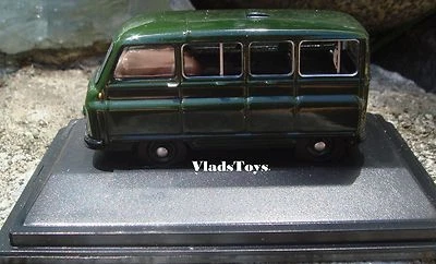 Oxford 1/76 Morris J2 Minibus HQ Educational Corps British Army 76JM022 - Image 1 of 4