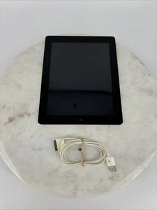 Apple iPad 3 A1416 3RD Generation 16GB WiFi 9.7" - Picture 1 of 7