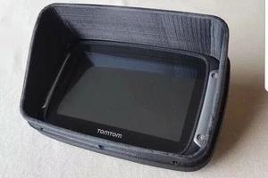 TomTom Rider 400,410,420,550 Rider Sun Shade Visor Screen Motorbike Sat Nav GPS - Picture 1 of 4