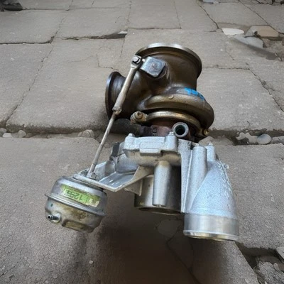 (MENSAJE ANTES DE COMPRAR) BMW M5 f10 M6 f12 derecho turbo Garrett fabricante de equipos originales poco kilometraje  Foto 1 de 4