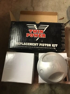 Juego de pistones fundidos Harley Davidson para cabeza de hierro Foto 1 de 3