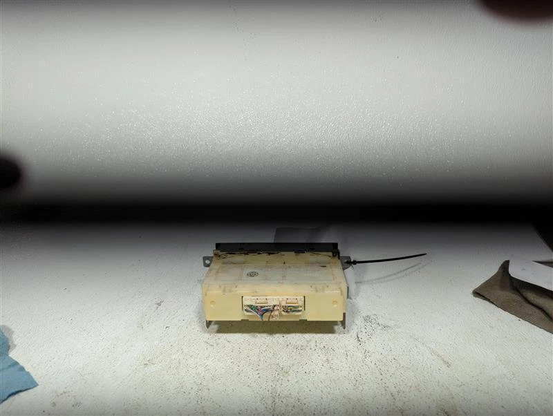 Used A/C Selector Switch fits: 2001 Toyota Solara automatic push button control - Image 1 of 4