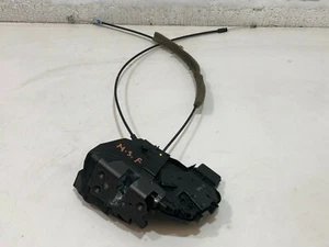 MAZDA 3 SPORT 2006 5DR DOOR LOCK CATCH MECHANISM FRONT/REAR LEFT SIDE / 2003-09 - Picture 1 of 9