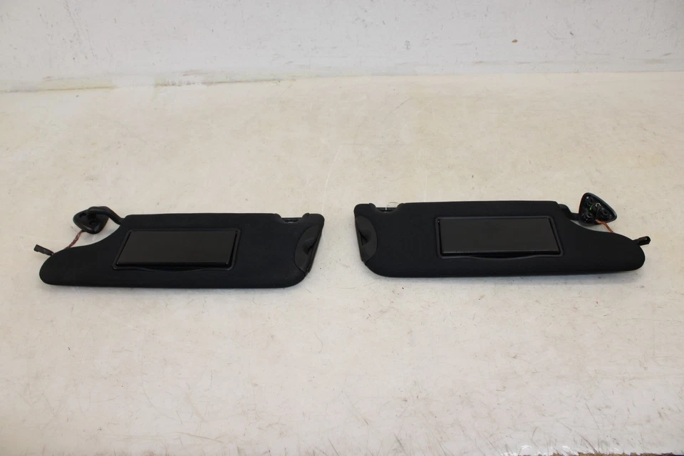 Juego de parasol Dodge Challenger 2017-2023 OEM MX60 Foto 1 de 4