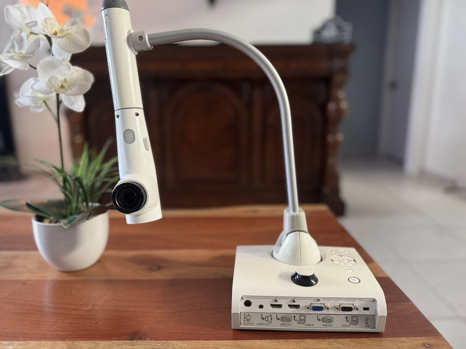 Presentador de cámara de documentos Elmo TT-12 3,4 MP 12x zoom óptico HDMI 1080P Foto 1 de 1