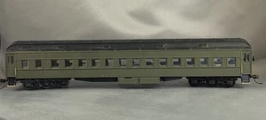 Athearn - Undecorated - Standard Coach w/Clerestory Roof+ Wgt # None - Picture 1 of 6