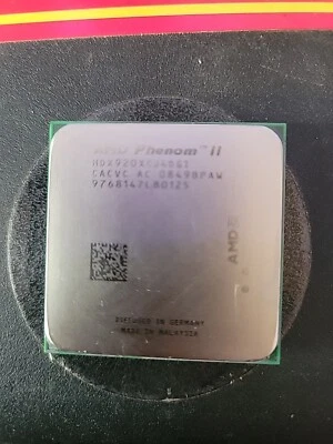 AMD Phenom II X 4 95 Watt 2.8GHz 820 Quad-Core Processor, HDX820WFK4FGI, AM3, US - Image 1 of 2