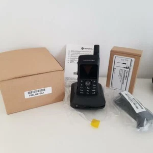 Motorola SL4010 Original Ladestation UHF 430 - 470 PMT532HE Mototrbo SL 4010 - Bild 1 von 3