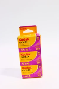 KODAK Kodacolor Gold 200 Color Negative Film ISO 200 35mm Size 36 Exposure 3pk - Picture 1 of 2