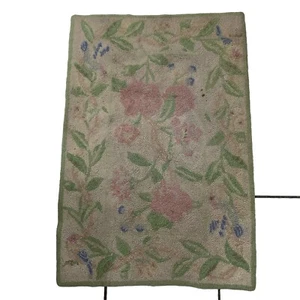 VTG WOOL HOOKED FLORAL AREA RUG FARMHOUSE SHABBY CHIC COUNTRY CHARM Pink & Green - Picture 1 of 8