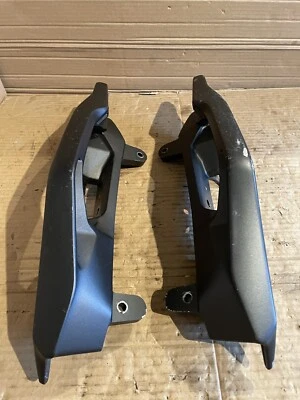 Mango de rieles de agarre Kawasaki Versys 650 2016 izquierda derecha original OEM genuino  Foto 1 de 4