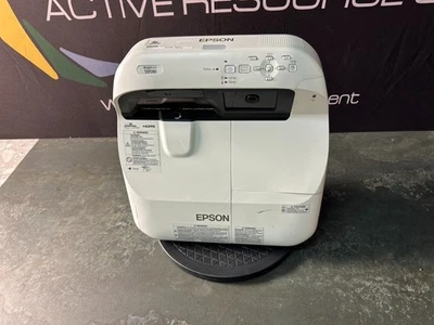 Epson 595Wi Ultra Short Throw  Interactive Projector 3LCD 3300 Lumens 3091 hours - Image 1 of 4