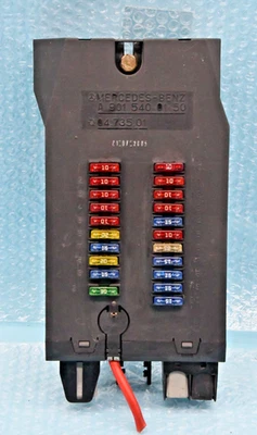 ✅ 2002-2006 Dodge Sprinter 2500 3500 Interior Junction Power Fuse box  OEM - Image 1 of 4