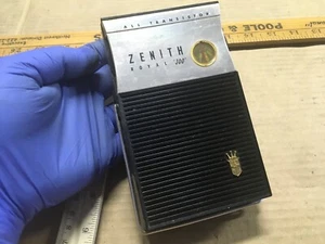 Vintage Zenith Royal Model 300 AM Radio Solid State Transistor Radio 1958 - WORK - Picture 1 of 13