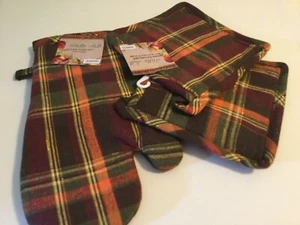 POT HOLDERS OVEN MITT SET OF 3 WOVEN POT HOLDERS  HAPPY HOLIDAYS  - Picture 1 of 5