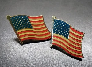 Vintage Lapel Hat Pin American Flag Patriotic Enamel Gold Toned Red White & Blue - Picture 1 of 2