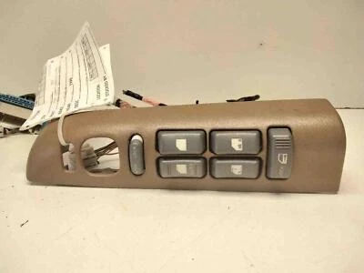 Interruptor de puerta delantero Blazer S10/Jimmy S15 1999 2000 2001 2002 2003 2004 2005 Foto 1 de 4