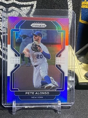 2022 Panini Prizm #184 Pete Alonso Red/White/Blue Prizm - Image 1 of 2