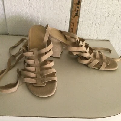 Sandália Marc Fisher Pheobe Camurça Sapato Tamanho 11M Tornozelo Envoltório Cor Claro Natureza - Imagem 1 de 4