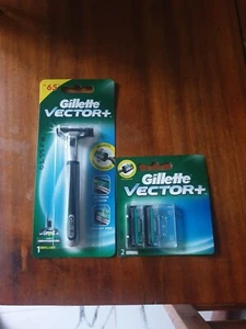 Gillette Vector Plus Razor with Pivot Handle plus Two Cartridge Blades - Picture 1 of 1