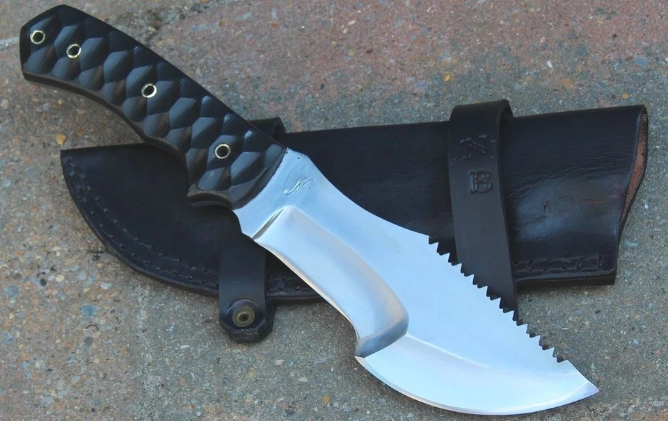 UBR PERSONALIZADO HECHO A MANO D2 HERRAMIENTA ACERO RASTREADOR CUCHILLO CON FUNDA DE CUERO Foto 1 de 1
