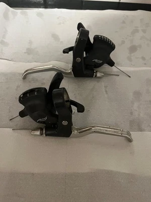 Shimano Alivio ,3x7, ST-MC12,Schalthebel,Bremshebel - Bild 1 von 4