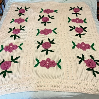 "Manta afgana vintage hecha a mano ganchillo 3D rosa cottagecore 54 X 65"" granja" Foto 1 de 4