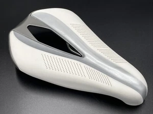 1st Generation Specialized Sitero Expert Triathlon Saddle Titanium Rails - Picture 1 of 11