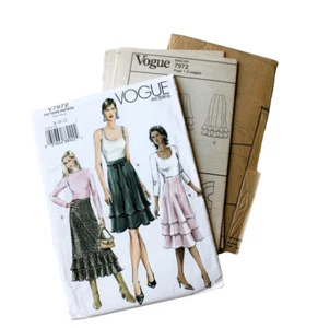 Vintage Vogue Sewing Skirt Pattern V7972 Misses Petite 8-10-12 Ruffled 2004 - Picture 1 of 5