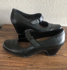 Clarks Women's Sugar Palm US 9M Style #26102221 Black Leather Upper 2” Heel - Picture 1 of 20