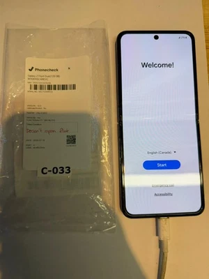 Samsung Galaxy Z Flip4 (128GB, Unlocked) Hinge Issue (Doesn’t Open Fully Flat) - Image 1 of 3