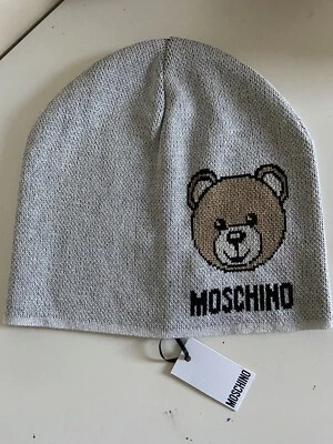 CAPPELLO BERRETTO DONNA MOSCHINO NUOVO CON ETICHETTE. LOGO ORSO LUREX ARGENTO LUMINOSO. MADE IN ITALY - Immagine 1 di 4