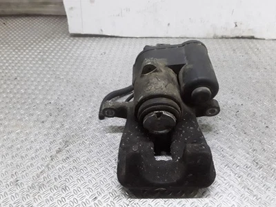 Pinza de freno trasera derecha Volkswagen Passat B6 2007 diésel DEV471203 Foto 1 de 3