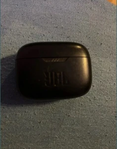 Jbl tune235 anc uszkodzona prawa sluchawka - Zdjęcie 1 z 4