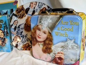 Wizard Of Oz Movie Memorabilia 5 Pieces - Picture 1 of 11