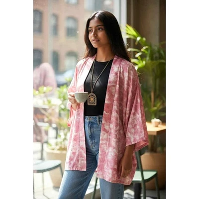 Auténtico kimono japonés de seda rosa vintage con mangas anchas talla única ¡Excelente estado!! Foto 1 de 4