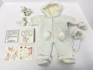 American Girl Pleasant Company Bitty Baby Frosty Fun Snowsuit Book Snowman Toy - Picture 1 of 9