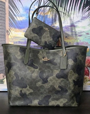 Bolso Coach City estampado camuflaje Foto 1 de 4