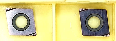 LOTE DE 28 PLACAS DE FIJACIÓN MECÁNICA RÓMBICA 80°, MITSUBISHI (JAPAN) - Imagen 1 de 4