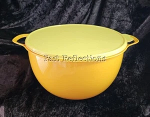 TUPPERWARE MEGA 10L THATS A BOWL IN ORANGE WITH YELLOW SEAL - Picture 1 of 3