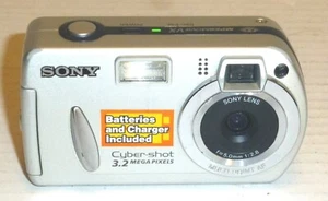Sony CyberShot DSC-P32 3.2MP 1.6" LCD Digital Camera FOR PARTS OR REPAIR READ - Picture 1 of 10