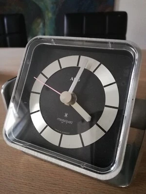 AEG Vintage Space Age Megaquarz Edelstahl DESIGN Tischuhr 1970er Jahre - Bild 1 von 4