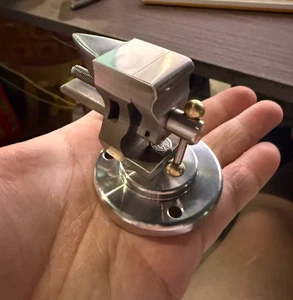 Banco de trabajo giratorio de 25 mm de alta resistencia de 1 pulgada Vice Jaw Mesa Vice Abrazadera Herramienta - Imagen 1 de 14