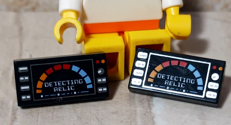 New LEGO Control Gagues RELIC Detector Printed Silver Lot of 2 Buttons Controls - Image 1 of 1